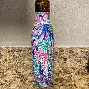 LIMITED EDITION Lilly Pulitzer Swell Bottle